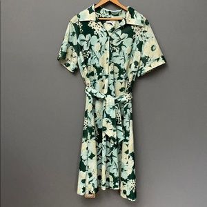 Vintage 1960’s Dress w/ Collar + Belt